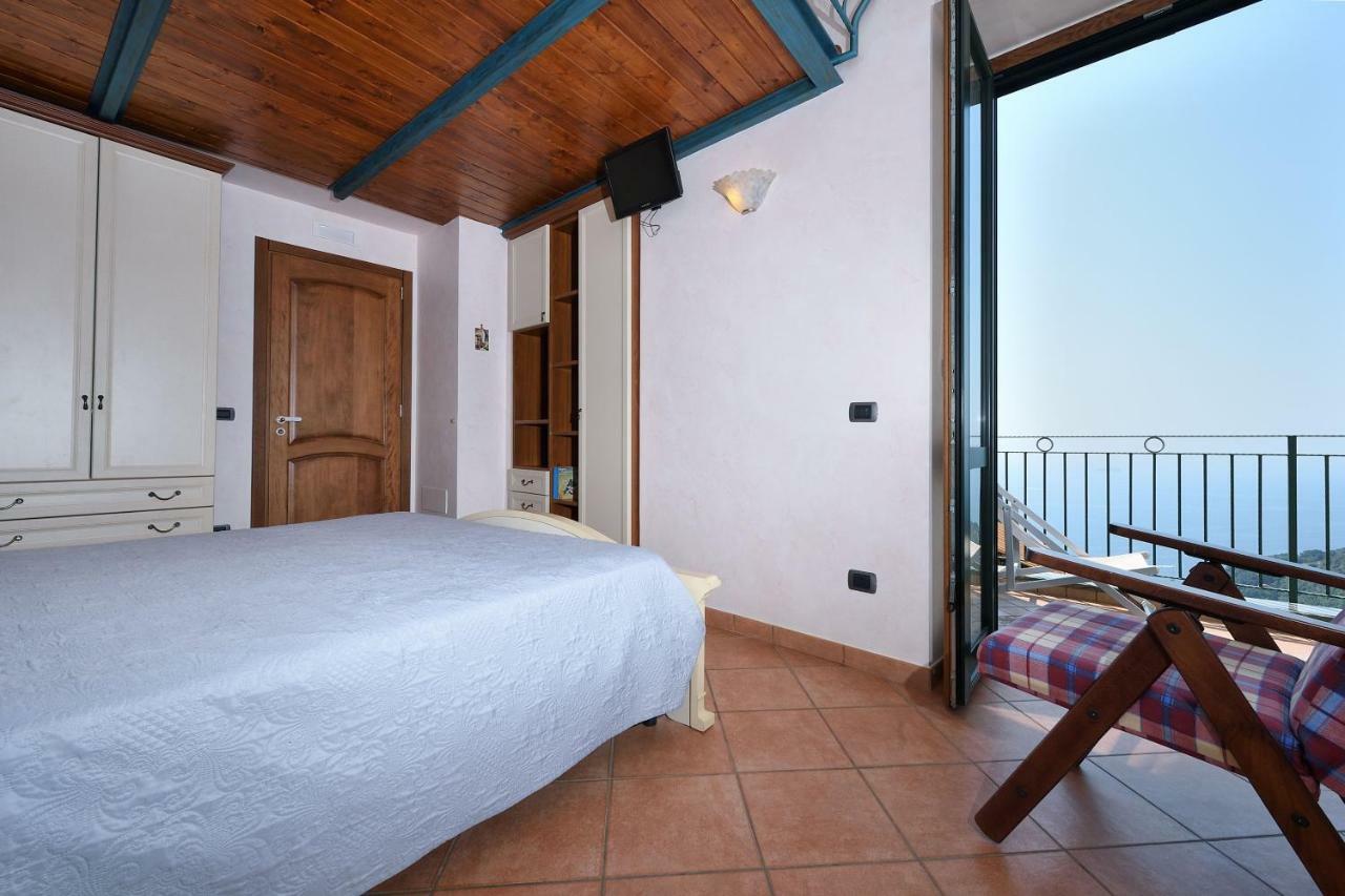 Pontone On The Sea Apartment Скала Екстер'єр фото